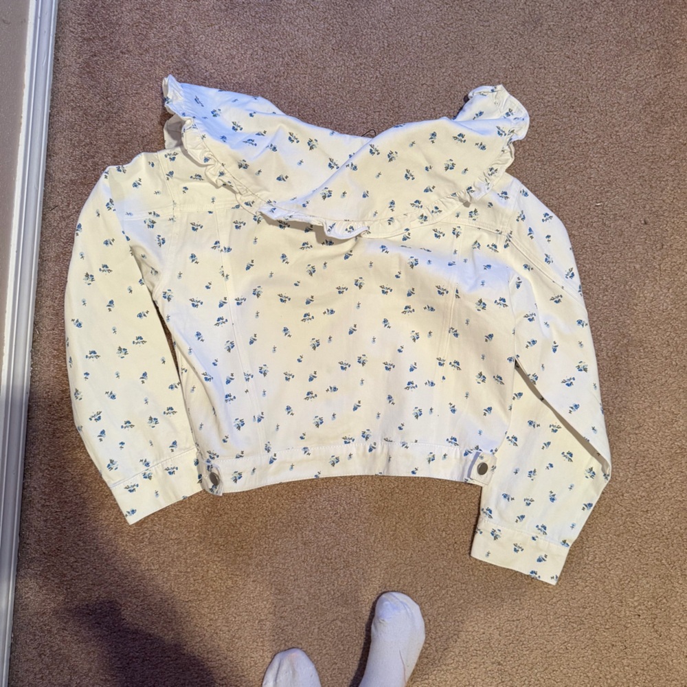 Mable Floral White with Ruffle Collar denim Jean jacket - Picture 4 of 5